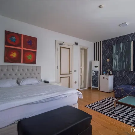 Puhu Hotel