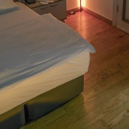 Puhu Hotel
